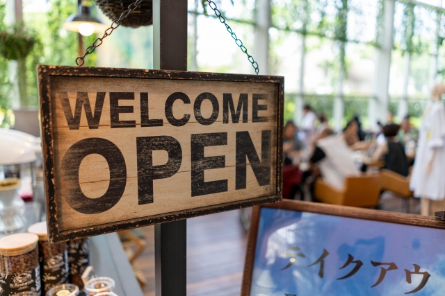 飲食店を開業するためには？～申請手続きの流れ、要件・必要書類等